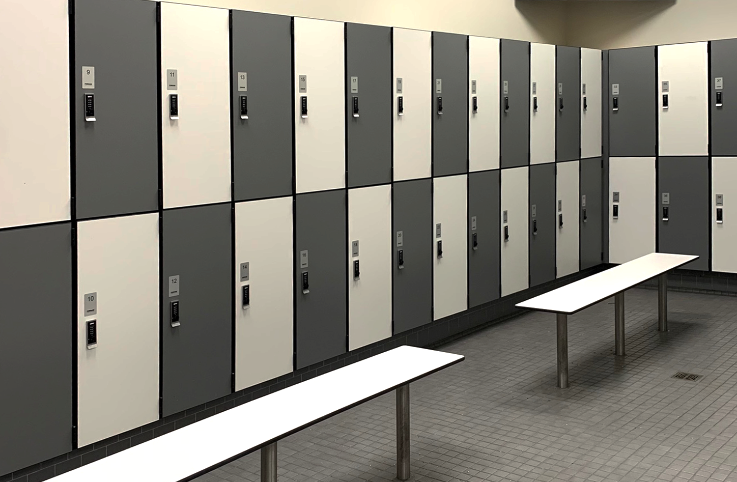 FOREMAN® Plastic Laminate Lockers